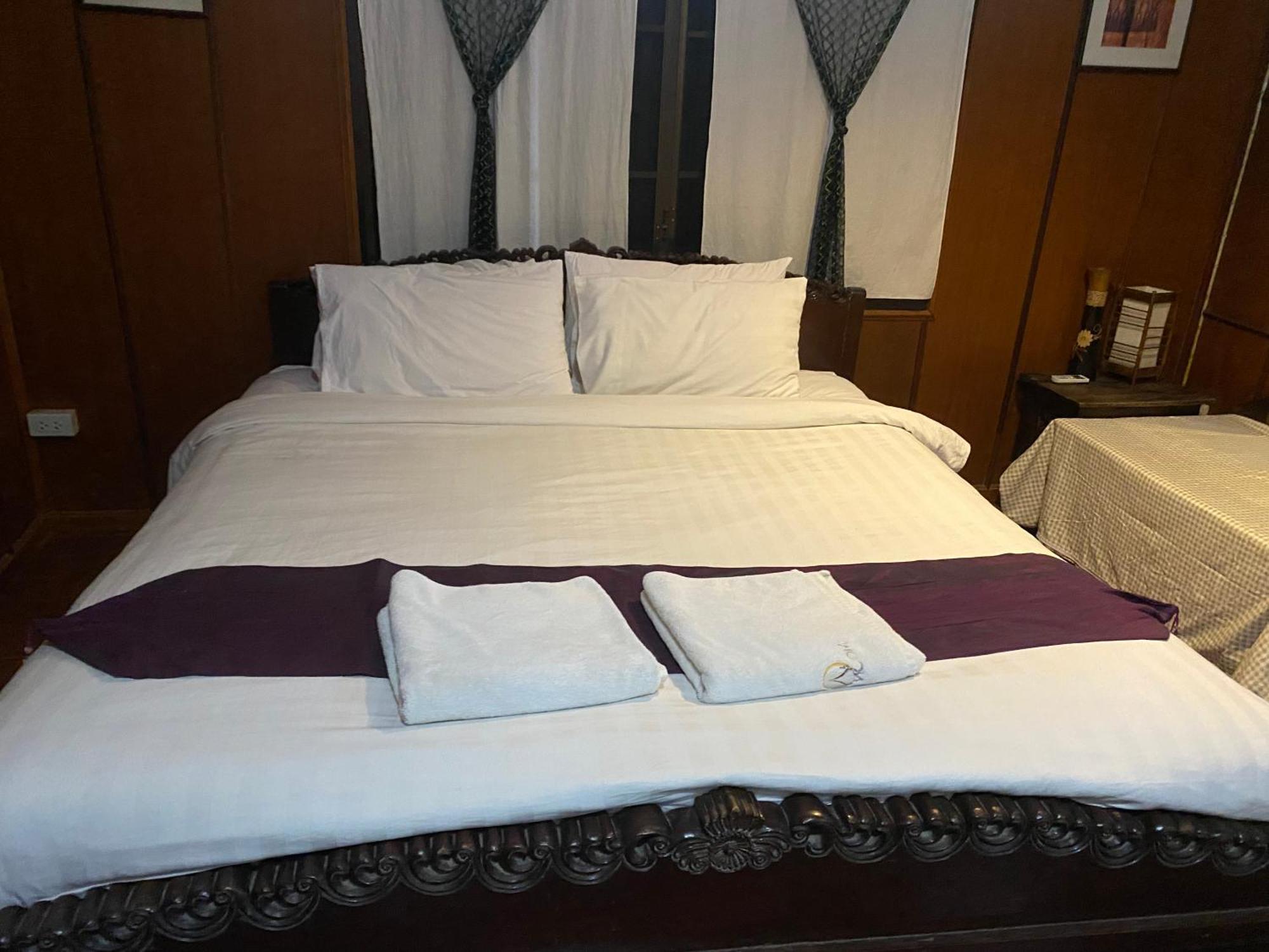Hostel Nearthepark Boutique House Chiang Mai Zewnętrze zdjęcie