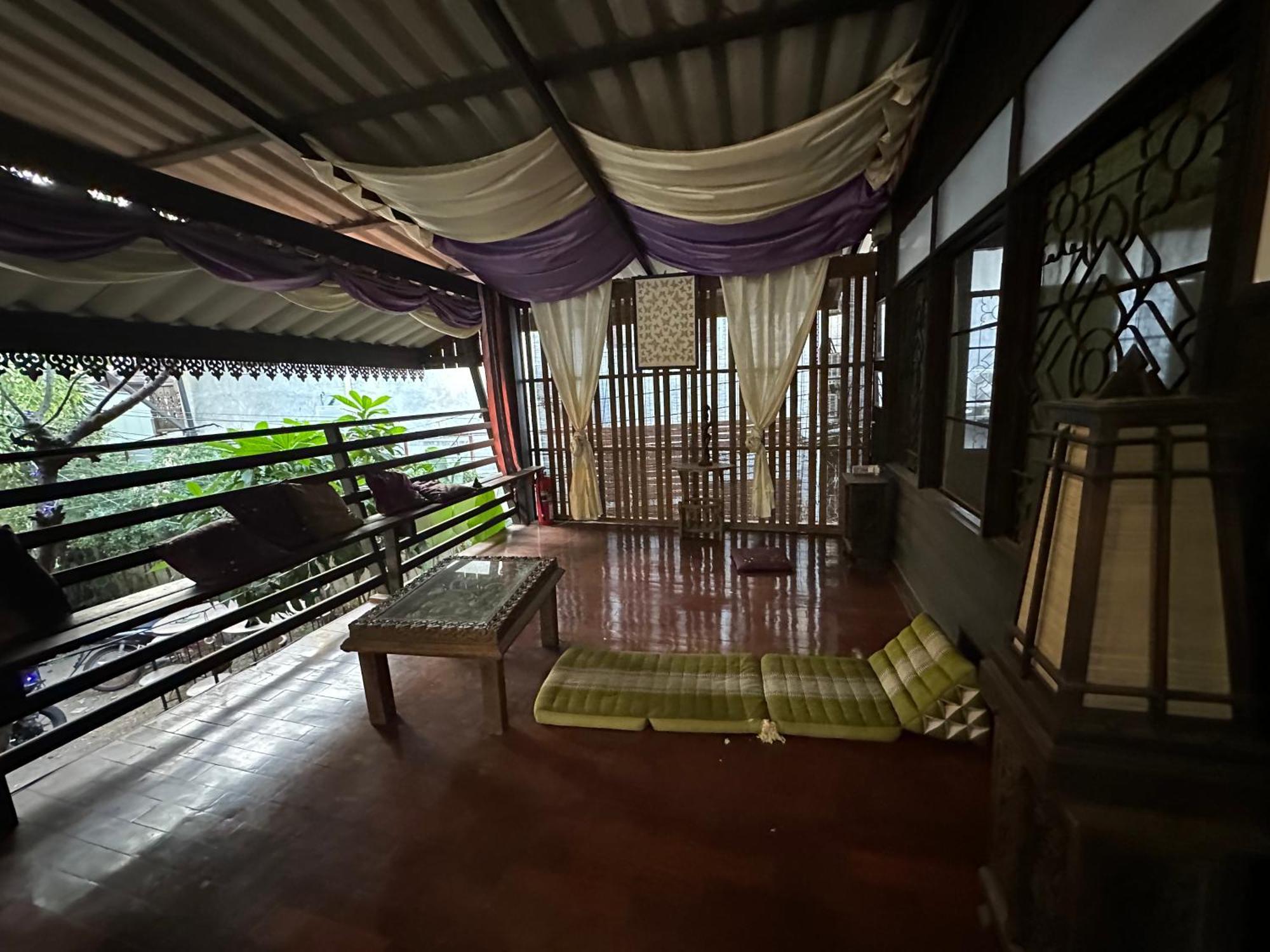 Hostel Nearthepark Boutique House Chiang Mai Zewnętrze zdjęcie